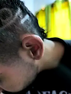 giannis090 online show from March 2026 07:52:02 PM