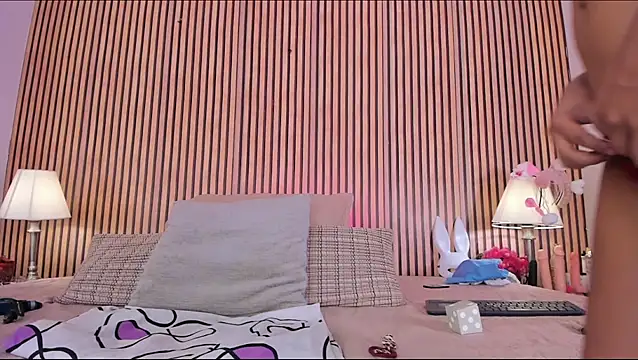 keeyla stone online show from November 2025 08:56:01 PM