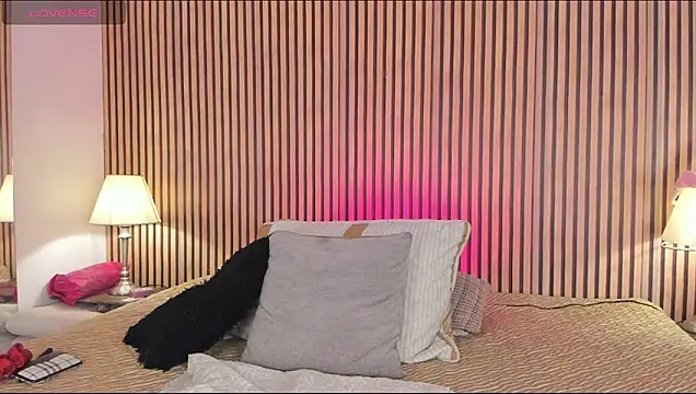 keeyla stone online show from April 2026 11:10:02 PM