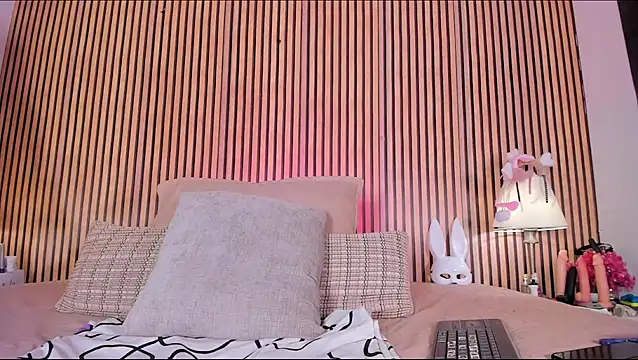 keeyla stone online show from November 2025 08:34:02 PM