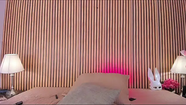 keeyla stone online show from November 2025 09:02:01 AM