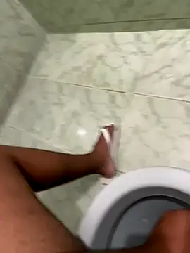 Snapshot of Kaua11225 chatting on November 2025 10:31:02 PM Kaua11225 online show from November 2025 10:31:02 PM