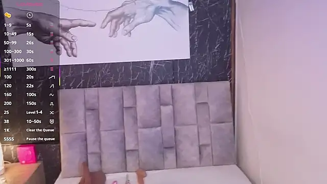 emmi collinss online show from October 2025 08:02:01 PM