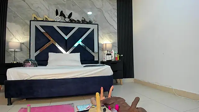 VanessaHard as online show from November 2025 07:58:01 PM