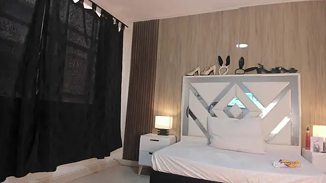 VanessaHard as online show from December 2025 07:48:01 PM