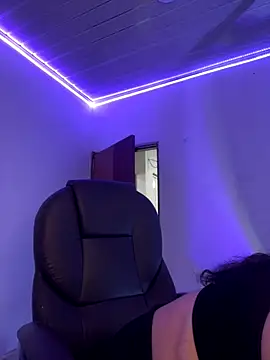 Nicky-222 online show from November 2025 02:04:02 AM