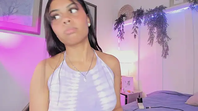 theLayla DH online show from September 2025 09:32:02 PM