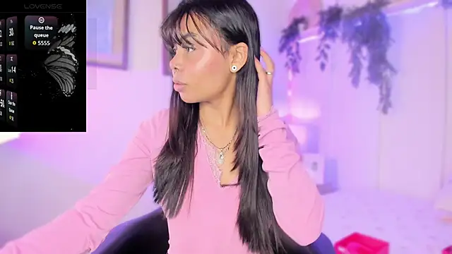 theLayla DH online show from September 2025 07:36:01 PM