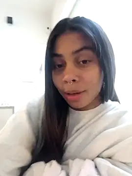 theLayla DH online show from October 2025 01:01:01 PM