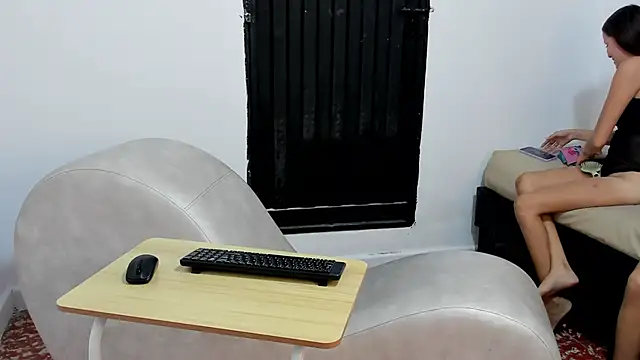 Snapshot of ZafiroAndFlynn chatting on December 2025 02:09:01 PM ZafiroAndFlynn online show from December 2025 02:09:01 PM