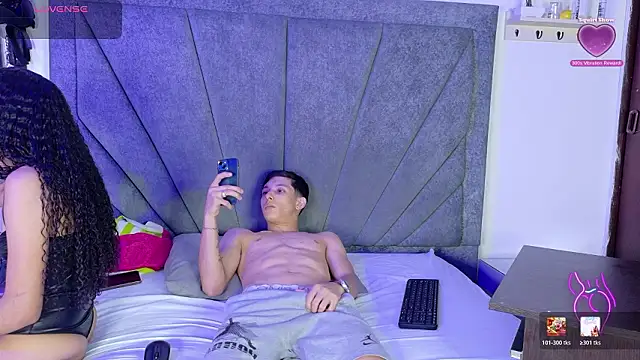 Snapshot of ZafiroAndFlynn chatting on February 2026 02:56:02 AM ZafiroAndFlynn online show from February 2026 02:56:02 AM