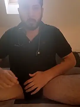 Javiermyers2000 online show from April 2026 08:36:02 PM