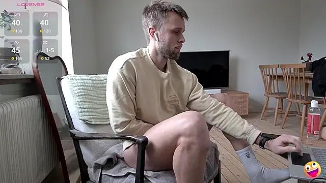 bubblebuttnes online show from January 2026 08:18:01 AM