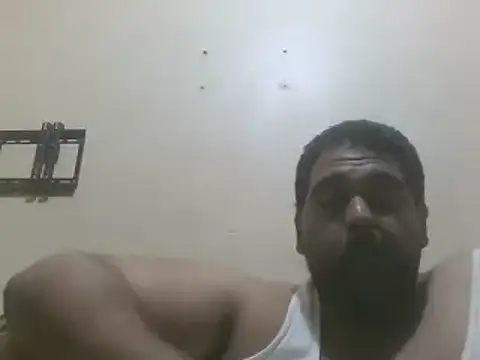 elpoop7305 online show from April 2026 10:56:01 PM