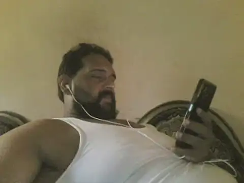 Snapshot of elpoop7305 chatting on July 2026 10:23:01 AM elpoop7305 online show from July 2026 10:23:01 AM