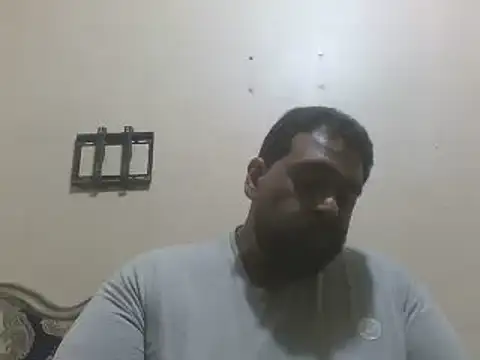 elpoop7305 online show from April 2026 10:33:02 PM