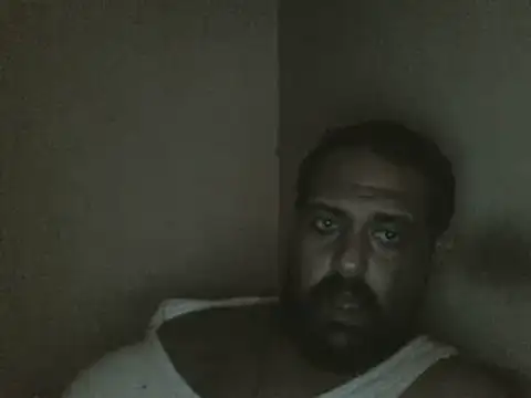 Snapshot of elpoop7305 chatting on June 2026 04:33:01 AM elpoop7305 online show from June 2026 04:33:01 AM
