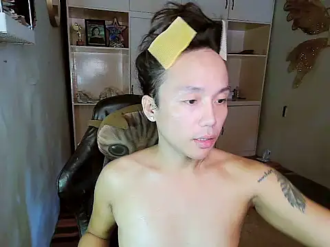 YourNikkieXxx online show from October 2025 07:17:02 AM