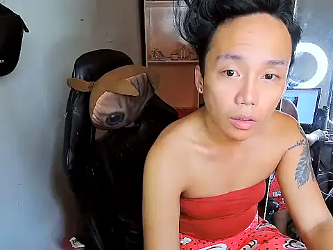 YourNikkieXxx online show from October 2025 05:08:01 AM