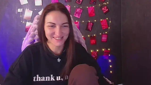 Snapshot of Aurora_Loveu chatting on December 2025 01:54:02 PM Aurora Loveu online show from December 2025 01:54:02 PM