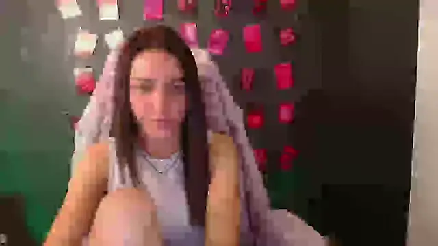 Snapshot of Aurora_Loveu chatting on November 2025 02:10:01 PM Aurora Loveu online show from November 2025 02:10:01 PM