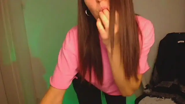 Snapshot of Aurora_Loveu chatting on November 2025 08:04:01 AM Aurora Loveu online show from November 2025 08:04:01 AM