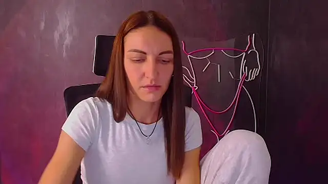 Snapshot of Aurora_Loveu chatting on September 2025 07:25:02 PM Aurora Loveu online show from September 2025 07:25:02 PM