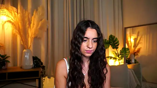 Snapshot of miilky_wayy chatting on September 2025 04:13:02 PM miilky wayy online show from September 2025 04:13:02 PM