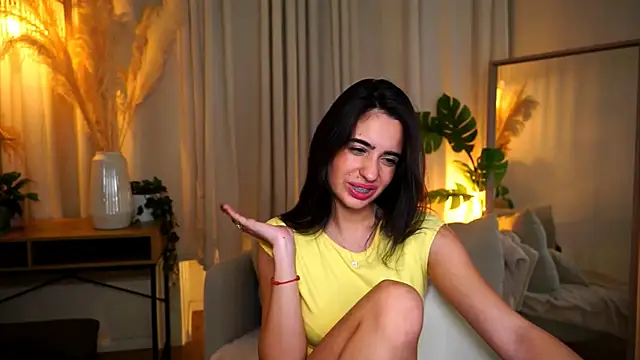 Snapshot of miilky_wayy chatting on October 2025 04:19:02 PM miilky wayy online show from October 2025 04:19:02 PM