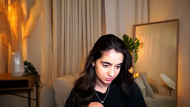 Snapshot of miilky_wayy chatting on November 2025 05:13:01 PM miilky wayy online show from November 2025 05:13:01 PM