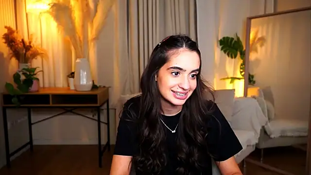 Snapshot of miilky_wayy chatting on January 2026 05:05:01 PM miilky wayy online show from January 2026 05:05:01 PM