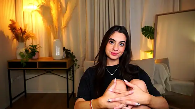 Snapshot of miilky_wayy chatting on January 2026 06:00:01 PM miilky wayy online show from January 2026 06:00:01 PM