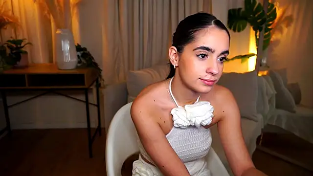 Snapshot of miilky_wayy chatting on November 2025 05:13:02 PM miilky wayy online show from November 2025 05:13:02 PM