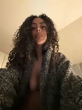 yasmingarcia online show from September 2025 02:28:01 AM