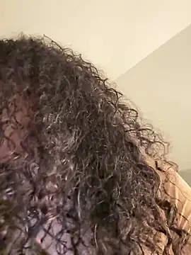 yasmingarcia online show from October 2025 11:30:01 AM