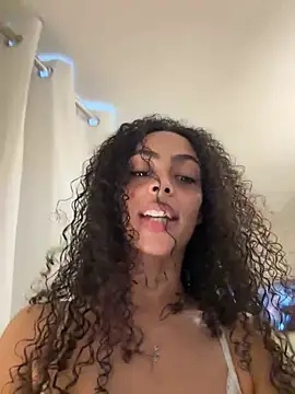 yasmingarcia online show from January 2026 01:04:02 PM