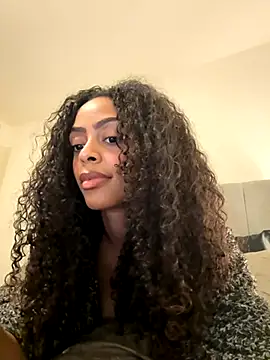 yasmingarcia online show from November 2025 12:31:01 PM