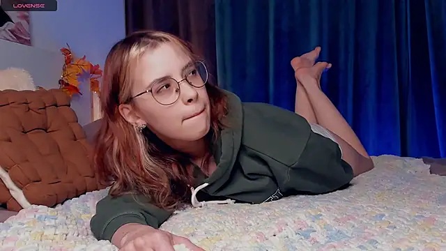 VedaSchulz online show from November 2025 06:34:01 PM