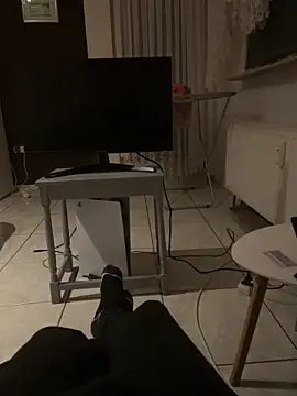 geilheit12 online show from December 2025 02:03:02 AM