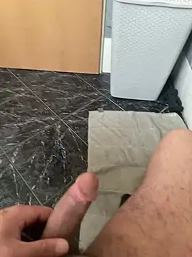 geilheit12 online show from March 2026 04:14:02 PM