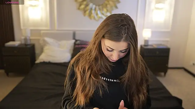 Luna secretgirl online show from February 2026 08:12:02 AM