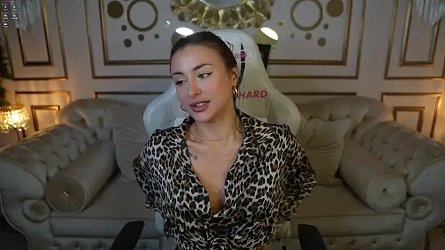 Luna secretgirl online show from October 2025 09:40:01 AM