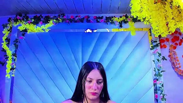  Luna Bennett online show from November 2025 12:42:01 PM