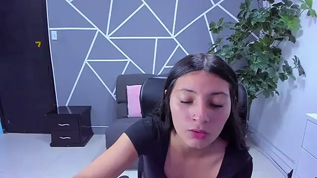  Luna Bennett online show from February 2026 08:31:02 PM