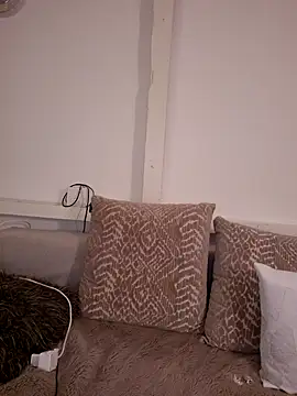 TinaLizxh online show from April 2026 08:01:01 PM