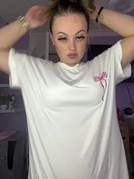 SexySashaxox online show from May 2026 02:04:02 PM