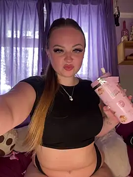 SexySashaxox online show from May 2026 02:33:02 PM
