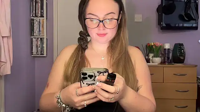 SexySashaxox online show from March 2026 09:20:01 AM