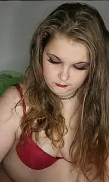 Snapshot of LioEst@xh chatting on September 2025 04:24:02 PM LioEstxh online show from September 2025 04:24:02 PM