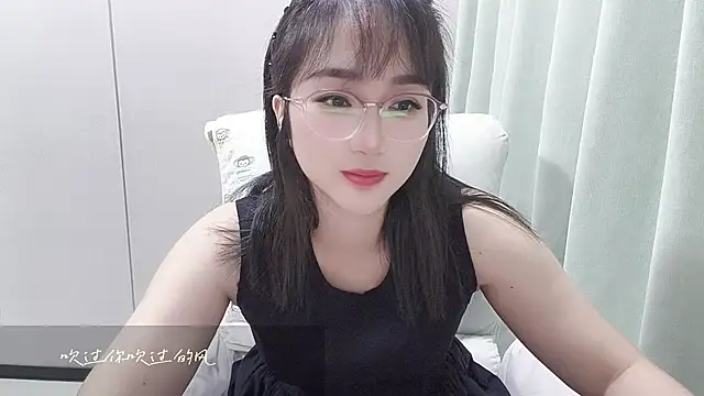 Snapshot of Honeysexy-1 chatting on September 2025 12:01:01 PM Honeysexy-1 online show from September 2025 12:01:01 PM